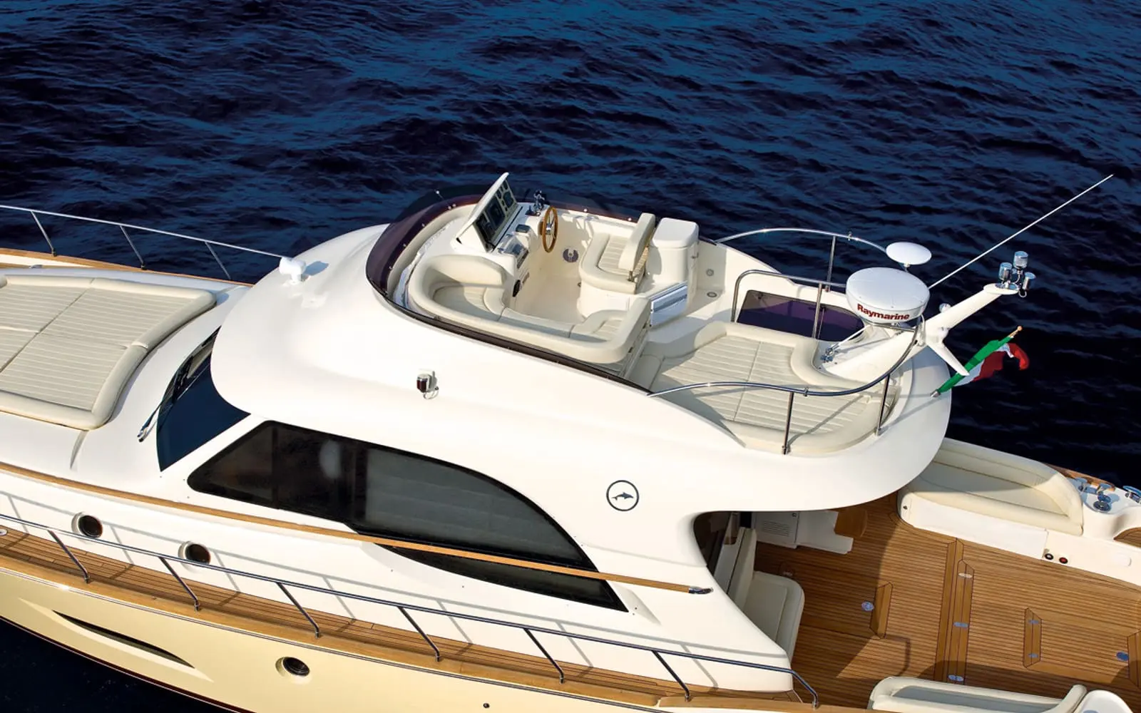 Custom Line Navetta 33 — 2014 Custom Line Navetta 33 for sale