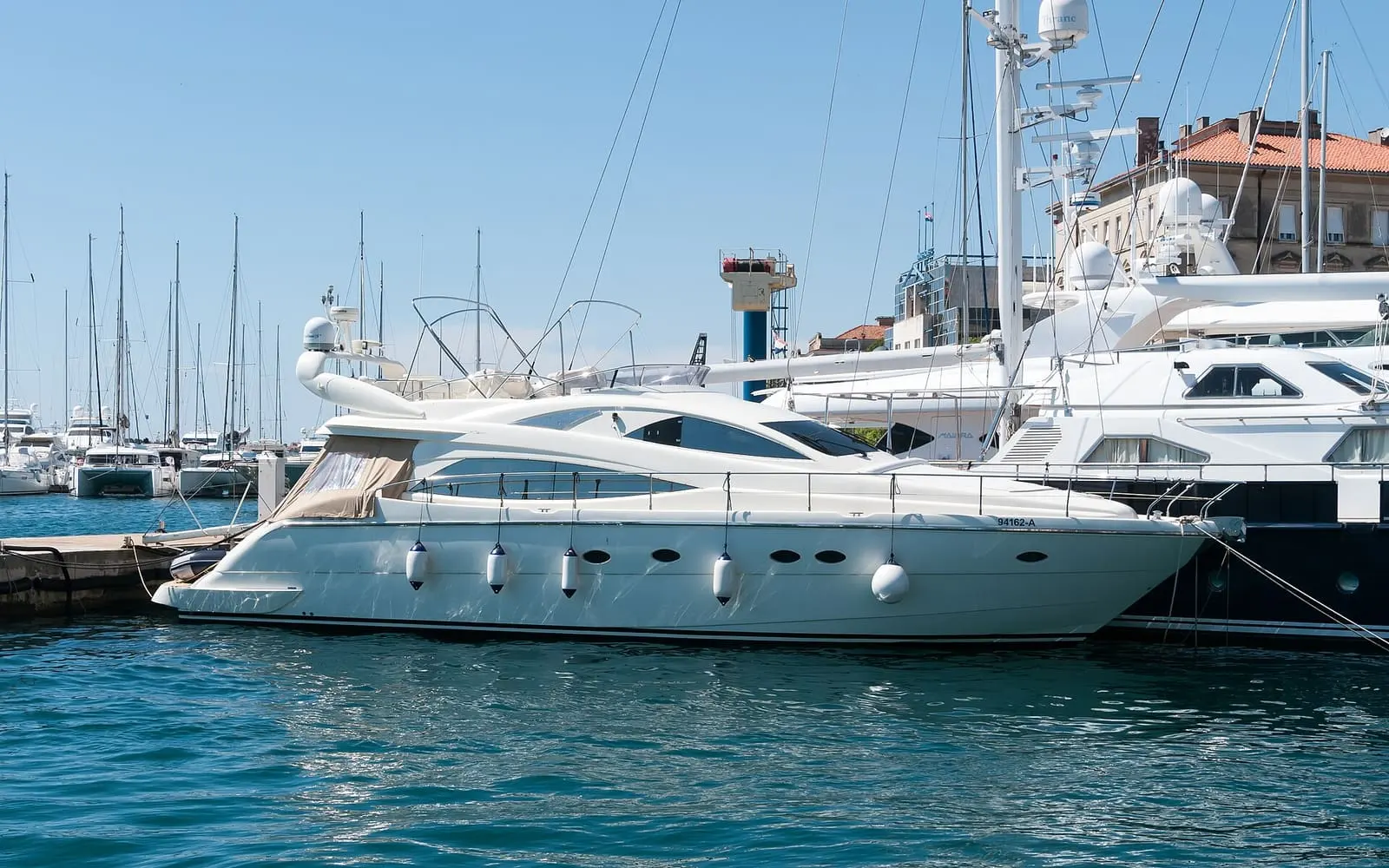 Benetti Delfino 95 — 2010 Benetti Delfino 95 for sale